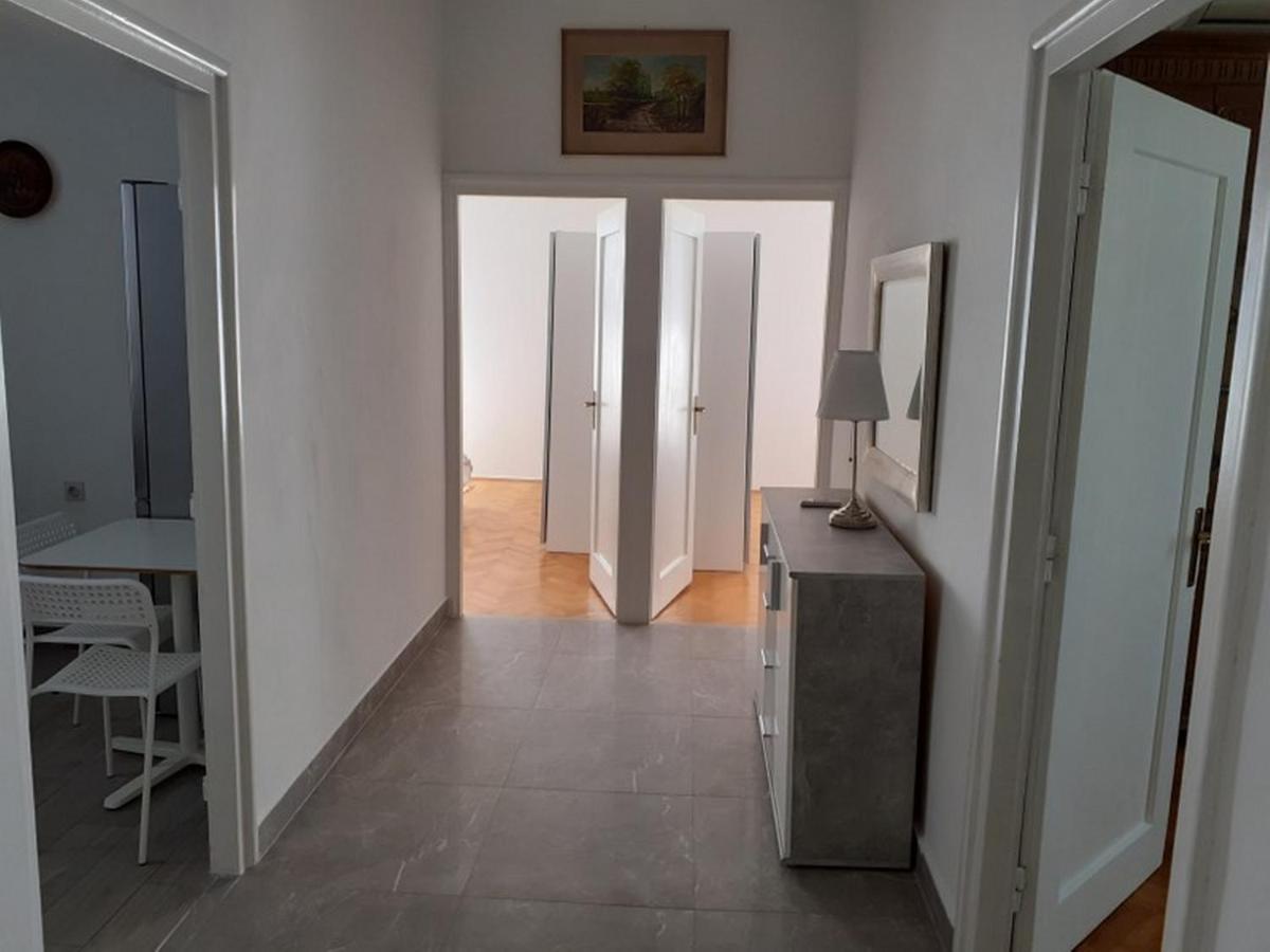 Apartment Dušan Malinska Buitenkant foto