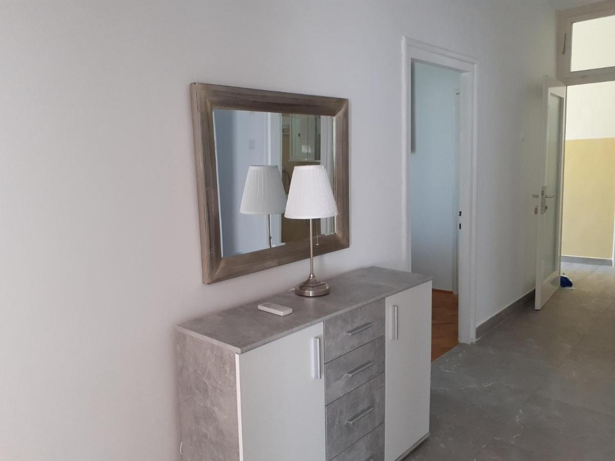 Apartment Dušan Malinska Buitenkant foto