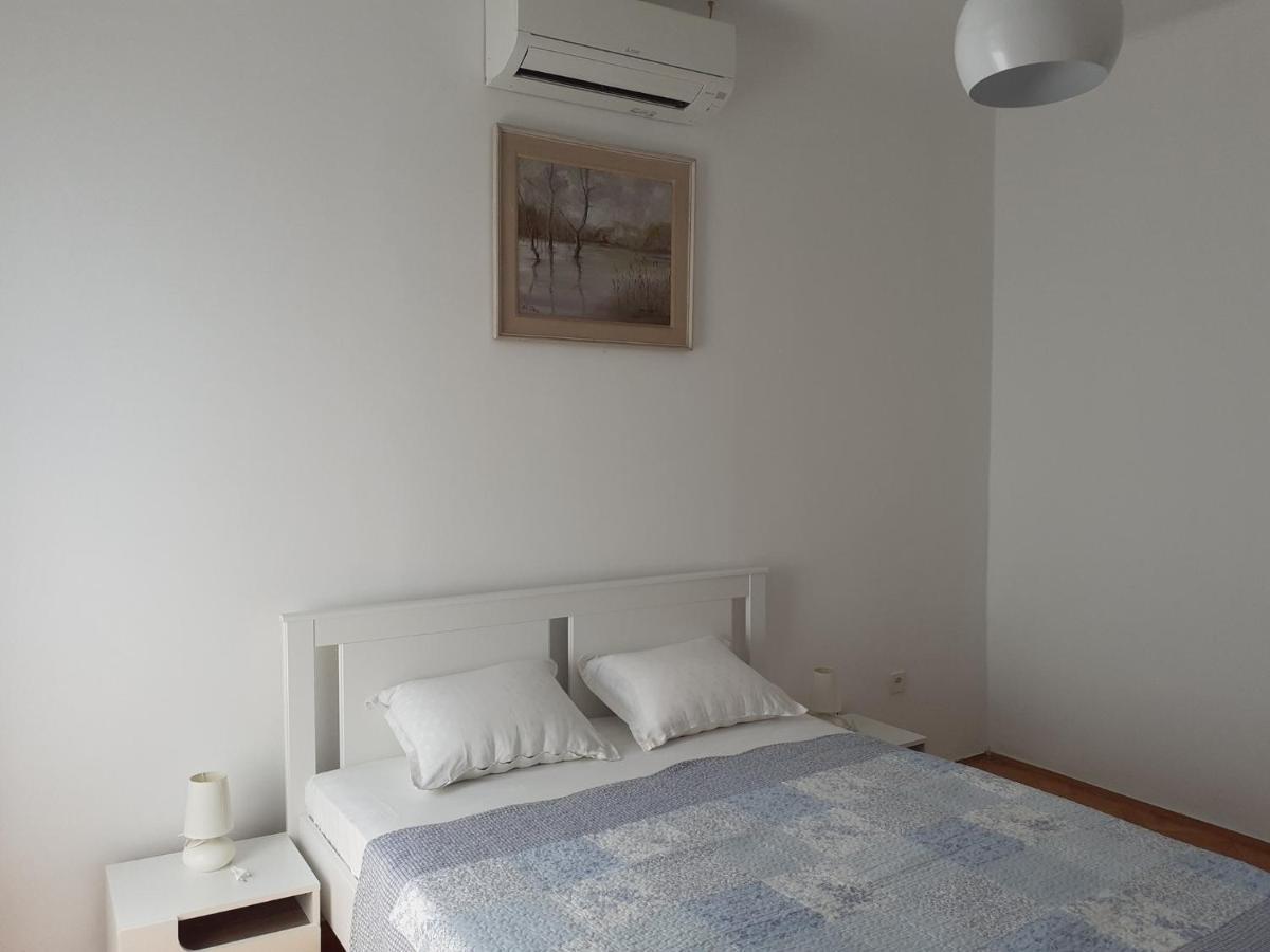 Apartment Dušan Malinska Buitenkant foto
